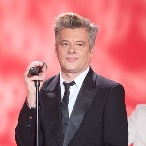 Dans la presse, il révèle avoir quitté la capitale pour "des raisons météorologiques et sociales".

Exclusif - Benjamin Biolay lors de l'enregistrement d'un Grand show de Noël "Christmas Show" imaginé par B.Biolay avec une pléiade d’artistes prestigieux au Casino de Paris, France, le 29 septembre 2022, diffusé sur Canal+, le 21 décembre 2022.. © Cyril Moreau/Bestimage