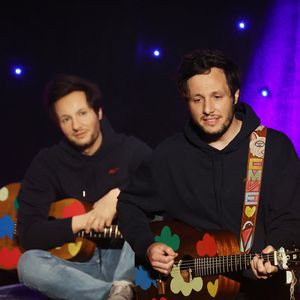 Vianney inaugure sa statue de cire au musée Grévin à Paris le 27 mai 2025.

© Denis Guignebourg / Bestimage