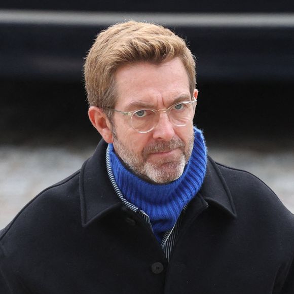 Il évoque plusieurs épreuves personnelles marquantes, dont la perte de sa fille et de son père.

Alexandre Delperier - Arrivées à la cérémonie religieuse en hommage à Rolland Courbis dans l'église de la Madeleine à Paris, France, le 14 janvier 2026. © Jacovides-Moreau/Bestimage