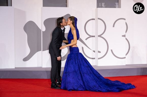 Le fils de Victoria et David Beckham était aux petits soins pour son épouse 

Brooklyn Beckham et Nicola Peltz Beckham sur le tapis rouge de la 83ème édition de la Mostra de Venise, samedi 5 septembre 2026.

© SGP/Bestimage
