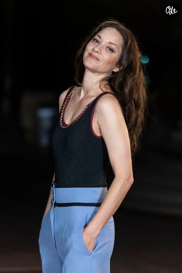 Marion Cotillard au photocall du défilé Chanel collection printemps / été 2027 au Grand Palais à Paris le 5 octobre 2026. © Olivier Borde / Bestimage