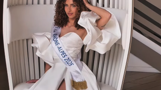 PORTRAIT Miss France 2026 : Noémie Baiamonte (Miss Rhône-Alpes 2025) a une particularité physique autorisée depuis seulement 3 ans !