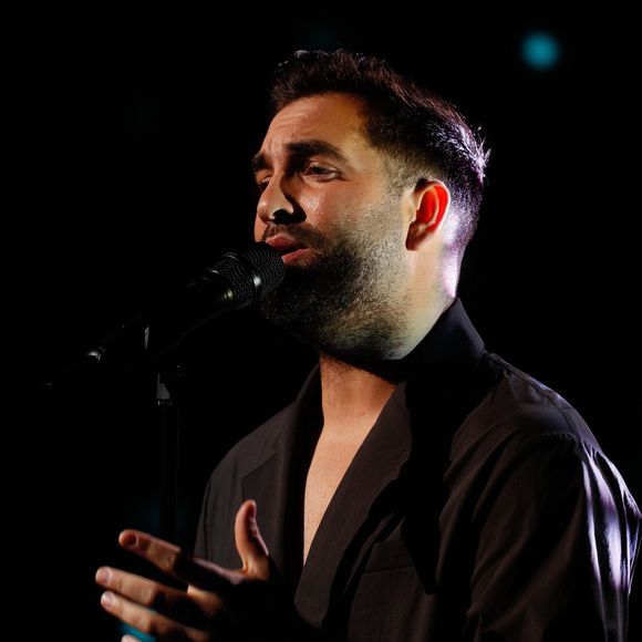 Exclusif - Kendji Girac à l'enregistrement de l'émission "La Boîte à Secrets N°20" dans les studios de la Cité du Cinéma à Saint-Denis.

Photo : Christophe Clovis / Bestimage
