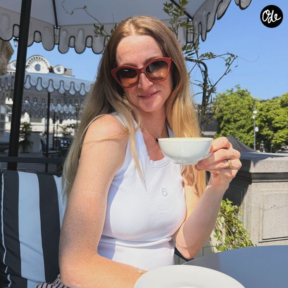 Elle compte toutefois revenir à la fin de l’année avec de nouveaux projets professionnels, notamment des ateliers, des masterclass et des conférences.

Aurore Morisse (Affaire conclue) est enceinte.