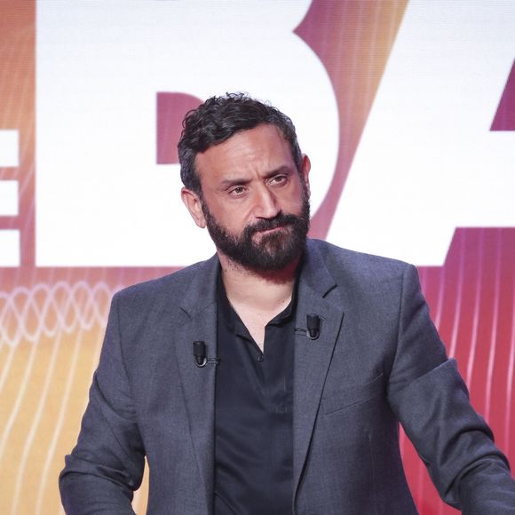 Exclusif - Cyril Hanouna, sur le plateau de l’émission « TPMP » présentée par C.Hanouna et diffusée en direct sur C8, Paris, France, le 08 janvier 2025. © Jack Tribeca / Bestimage