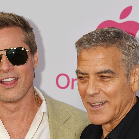 (L-R) Brad Pitt and George Clooney - Première de Wolfs au cinéma TCL Chinese à Los Angeles le 18 septembre 2024. (Photo Press Service / BESTIMAGE).