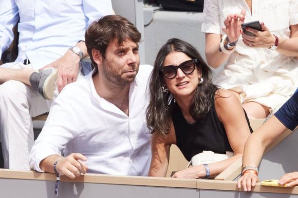 "Il y a un bonheur à pouvoir s'engueuler sur un entretien ou à se challenger pour le meilleur invité", s'enthousiasme-t-il.

Agathe Lambret et Benjamin Duhamel - Célébrités dans les tribunes de la finale Dames des Internationaux de Tennis de Roland Garros à Paris le 8 juin 2024. © Jacovides-Moreau/Bestimage