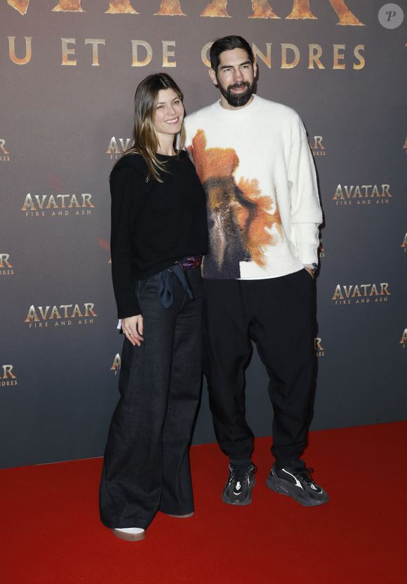 Une vie citadine qu'il aimait beaucoup, mais dernière il a décidé de déménager.

Nikola Karabatic et sa femme Géraldine Pillet lors de l'avant-première du film "Avatar : Fire and Ash", à la Seine Musicale de Boulogne-Billancourt, le 5 décembre 2025. 

Photo par Marc Ausset-Lacroix/Bestimage