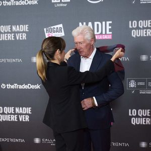 L'acteur a partagé des clichés de leur union célébrée en 2018, accompagnés d'une longue et poignante déclaration d'amour.

Richard Gere, Alejandra Gere assistent à la première de 'Lo que nadie quiere ver (Ce que personne ne veut voir)' au cinéma Callao le 24 novembre 2025 à Madrid, Espagne. (Credit Image : © Jack Abuin/ZUMA Press Wire)