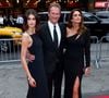 L’acteur, associé de Rande Gerber dans la tequila Casamigos, était surnommé “Oncle George” par Presley et sa sœur Kaia depuis leur enfance.

Kaia Gerber, Cindy Crawford et Rande Gerber assistent à la première de la comédie musicale de Broadway « Good Night and Good Luck » aux côtés de George Clooney à New York, NY, le 3 avril 2025. Photo de Charles Guerin/ABACAPRESS.COM