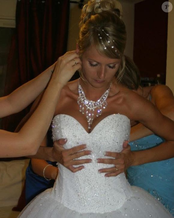 Ambre Dol de "Familles nombreuses" dévoile des photos de son premier mariage
