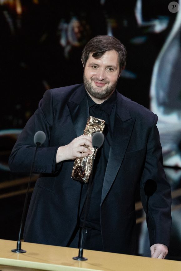 Karim Leklou (César du meilleur acteur pour "le roman de Jim") - Cérémonie de la 50ème édition de la cérémonie des César à l'Olympia à Paris, France, le 28 février 2025 © Dominique Jacovides - Olivier Borde / Bestimage