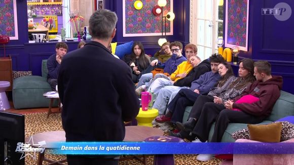 Photo : Michael Goldman est venu annoncer l'identité des candidats en danger. Michael Goldman annonce l'identité des deux binômes nommés dans la "Star Academy". - Purepeople