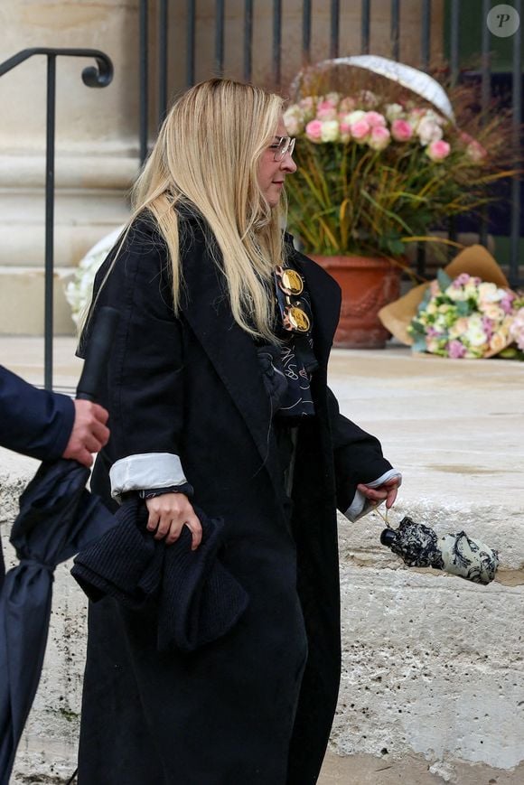 La maman est très fière de son enfant.

Marilou Berry - Obsèques de Michel Blanc en l'église Saint-Eustache à Paris, le 10 octobre 2024. 
© Moreau / Jacovides / Bestimage