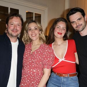 "Lâchez-moi avec ça", clame-t-il dans "Le Parisien"

Exclusif - Davy Sardou, Alysson Paradis, Julien Personnaz et Marie-Ange Casta lors de la générale de la pièce "Amis pour la vie" au théâtre de l'Oeuvre à Paris le 24 avril 2025. La représentation est suivie d'un cocktail.

© Coadic Guirec / Bestimage