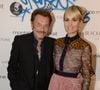 Il y a déjà huit ans, Johnny Hallyday disparaissait à l'âge de 74 ans, laissant derrière lui sa femme Laeticia Hallyday et ses enfants.

 Johnny Hallyday et Laeticia Hallyday chez Montaigne Market à Paris, le 4 mars 2016. 

Photo : Rachid Bellak / Bestimage