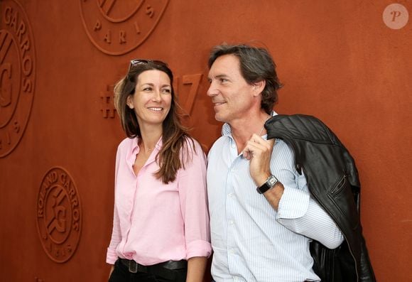 Anne-Claire Coudray s'est confiée à ce sujet dans l'émission "On refait la télé" sur RTL

Anne-Claire Coudray et son compagnon Nicolas Vix au village des Internationaux de Tennis de Roland Garros à Paris le 8 juin 2017 © Cyril Moreau-Dominique Jacovides/Bestimage