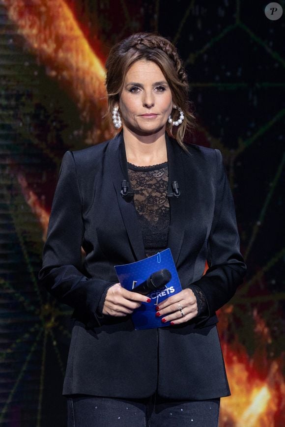 Exclusif - Faustine Bollaert lors de l'enregistrement de l'émission "La Boîte à secrets", présentée par Faustine Bollaert et diffusée le 17 octobre sur France 3, dans les studios du Lendit à Saint-Denis, France, le 23 septembre 2025. © Cyril Moreau/Bestimage