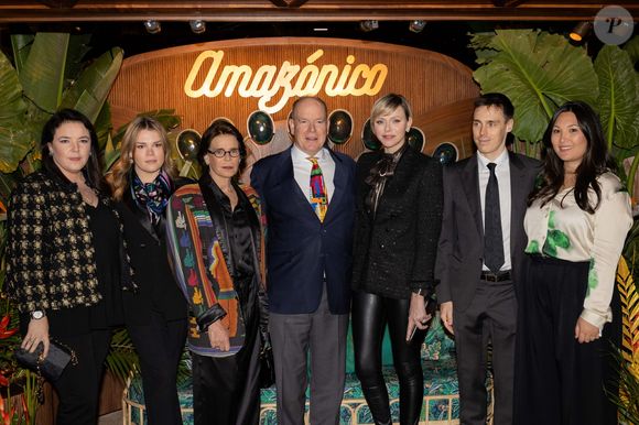 Mélanie-Antoinette de Massy, Camille Gottlieb, la princesse Stéphanie, le prince Albert II de Monaco, la princesse Charlene, Louis Ducruet et sa femme Marie lors de l’inauguration du restaurant Amazonico Monte-Carlo à Monaco le 4 avril 2024
© Olivier Huitel / Pool Monaco / Bestimage