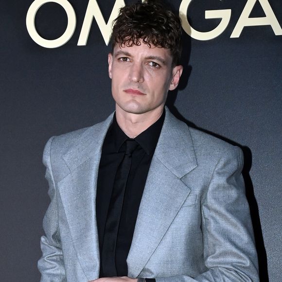 Niels Schneider assiste au tapis noir de la fête d'Omega à Milan le 23 avril 2024 Italie.
Photographe : LaPresse / Panoramic / Bestimage