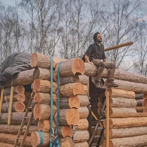 Vianney sur son chantier, photo partagée sur Instagram le 25 décembre 2025.