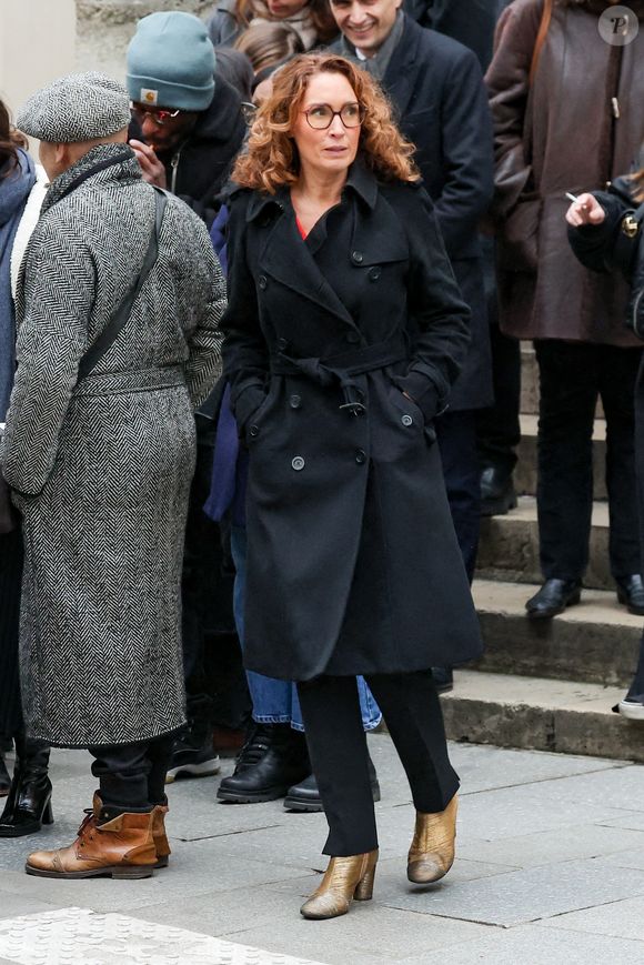 Marie-Sophie Lacarrau - Sortie des obsèques de Catherine Laborde en l’église Saint-Roch à Paris, le 6 février 2025. Décédée le 28 janvier 2025 à l'âge de 73 ans, l'ancienne présentatrice météo de TF1 (1988 - 2017) était atteinte de la maladie neurodégénérative à corps de Lewy. 
© Jacovides - Moreau / Bestimage