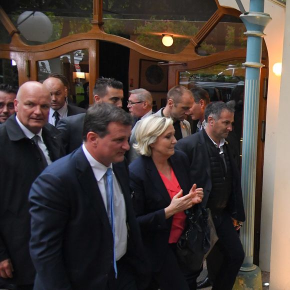 La candidate du Front National Marine Le Pen, Louis Aliot et Thierry Légier arrivant pour  sa déclaration après l'annonce de sa défaite au deuxième tour des élections présidentielles au Chalet du Lac, bois de Vincennes à Paris, le 7 mai 2017. © Lionel Urman/Bestimage