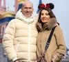Installé à Madrid avec sa famille (ndlr : il est marié à Véronique et a quatre fils Enzo, Luca, Théo et Elyaz), Zinédine Zidane mène depuis plusieurs années de nombreux projets en dehors du football professionnel. 

 Zinédine Zidane et sa femme Véronique - People au 30ème anniversaire du parc d'attractions Disneyland Paris à Marne-la-Vallée le 5 mars 2022. © Disney via Bestimage