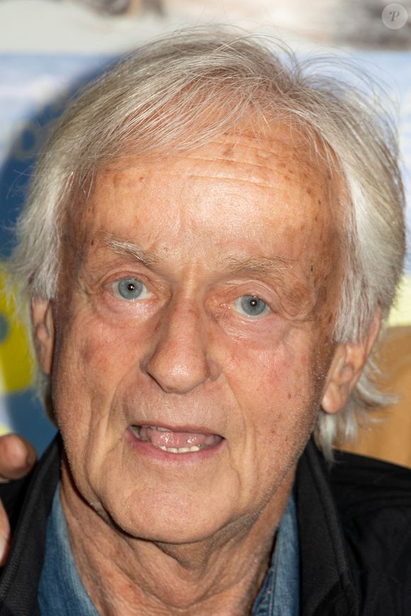 Dave assiste à l'avant-première du film 'Toujours Possible' au Balzac le 08 septembre 2025 à Paris, France. Photo par Nasser Berzane/ABACAPRESS.COM