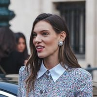 "Enchantée" : Une rencontre inattendue pour Charlotte Cardin à l’occasion d’un événement de prestige dans son pays natal