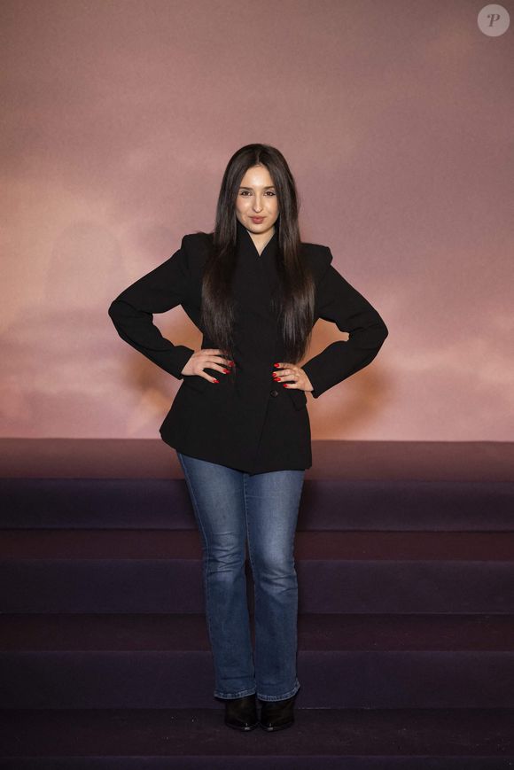 Elle était l'une des favorites

La participante de l'émission de télé-réalité "Star Academy" Ambre Jadah assiste à la première mondiale de la saison 4 de "Bridgerton" au Palais Brongniart le 14 janvier 2026 à Paris, France. by Eliot Blondet/ABACAPRESS.COM