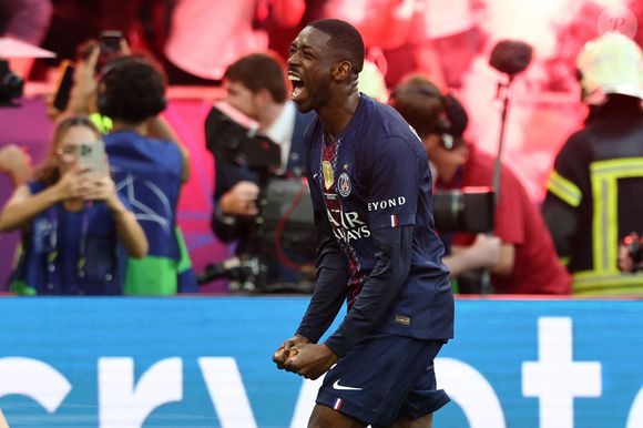 Ousmane Dembele du PSG célèbre après avoir marqué sur penalty le but de 1-1 pendant le match de football de la finale de la Ligue des Champions 2025/2026 entre le Paris Saint Germain et Arsenal FC au stade Puskas Arena à Budapest (Hongrie), le 30 mai 2026. Inside/Psnewz/Bestimage