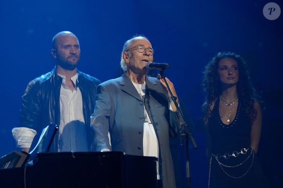 Exclusif - Guy Balavoine, Roland Karl, Fanny Mandréa - Première du spectacle hommage à Daniel Balavoine "Balavoine, ma bataille" à l'Elispace à Beauvais le 25 septembre 2025. Balavoine, Ma Bataille est un hommage exceptionnel à l'artiste visionnaire Daniel Balavoine, 40 ans après sa disparition.

© Anne-Sophie Guebey/Bestimage
