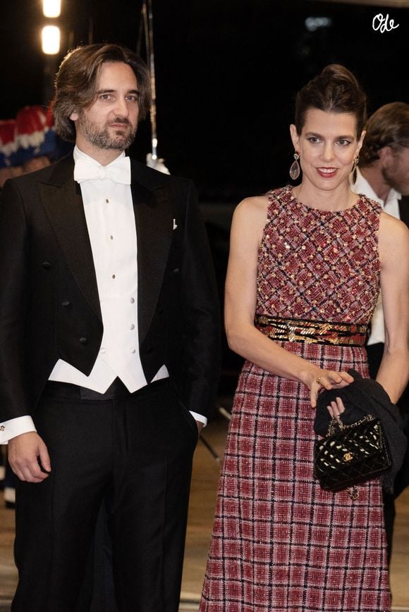 Charlotte Casiraghi et Dimitri Rassam assistent au gala organisé au Forum Grimaldi dans le cadre des célébrations de la Fête nationale de Monaco, le 19 novembre 2022 à Monaco, en France. Photo de David Niviere/ABACAPRESS.COM