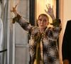 "Vous chantez tellement bien", lui a-t-elle ainsi lancé

Céline Dion, de retour d'une séance intense de répétitions, prend le temps de saluer ses fans devant l'hôtel Royal Monceau à Paris le 9 septembre 2026 © Lionel Urman / Bestimage