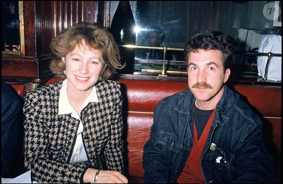Nathalie Baye et François Cluzet à la soirée du Grand Prix du meilleur scénariste en 1988. DOMINIQUE JACOVIDES / BESTIMAGE