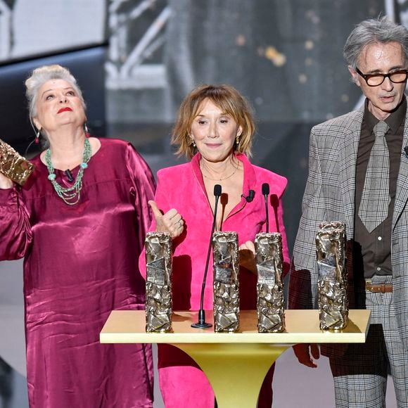 Un César spécial pour la troupe du Splendid, Josiane Balasko,Thierry Lhermitte, Marie-Anne Chazel, sur scène lors de la 46ème cérémonie des César à l'Olympia à Paris le 12 mars 2021. ©   Pierre Villard/ Pool / Bestimage