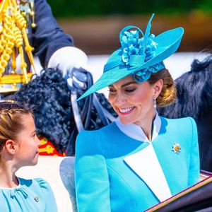 La princesse Charlotte de Galles, Catherine (Kate) Middleton, princesse de Galles, - Les membres de la famille royale britannique arrivent à Buckingham Palace pour la cérémonie Trooping the Colour à Londres, le 14 juin 2025. Affecté par le crash du Boeing 787 Dreamliner à Ahmedabad du 12 juin, le souverain et les officiels porteront un brassard noir en hommage aux plus de 270 victimes. Bon nombre d'elles étaient des ressortissants britanniques.
© Backgrid / Bestimage
