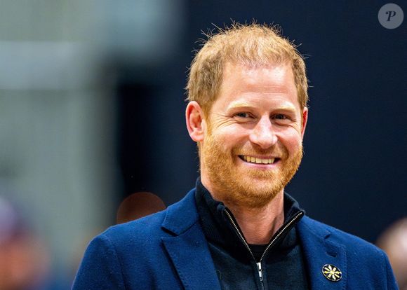 Le prince Harry, duc de Sussex et Meghan Markle, duchesse de Sussex, assistent à un match de basketball en fauteuil lors des "Invictus Games Vancouver Whistler 2025" à Vancouver, le 9 février 2025.
©Backgrid USA / Bestimage
