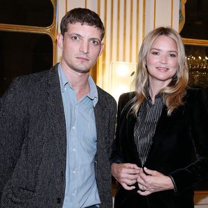 L'ancienne animatrice de M6 s'est confiée au sujet de leur couple auprès de "Fémina"

Virginie Efira, avec son compagnon Niels Schneider reçoit le French Cinema Award lors d'une cérémonie au ministère de La Culture à Paris le 12 janvier 2023.
© Jonathan Rebboah / Panoramic / Bestimage