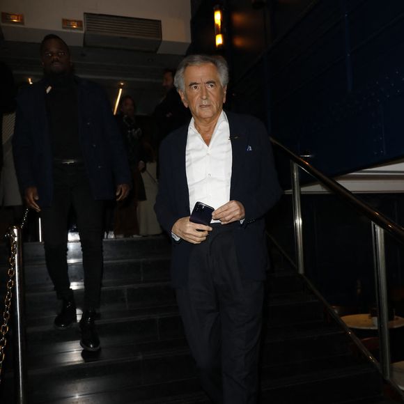 Bernard-Henri Lévy (BHL) - Avant-première du documentaire "L'Ukraine au Coeur" au cinéma le Balzac à Paris le 8 novembre 2023. De retour de la ligne de front, Bernard-Henri Lévy rapporte un documentaire intense sur le courage d’un peuple ukrainien marqué par les souffrances après presque deux années de conflit. © Marc Ausset-Lacroix/Bestimage