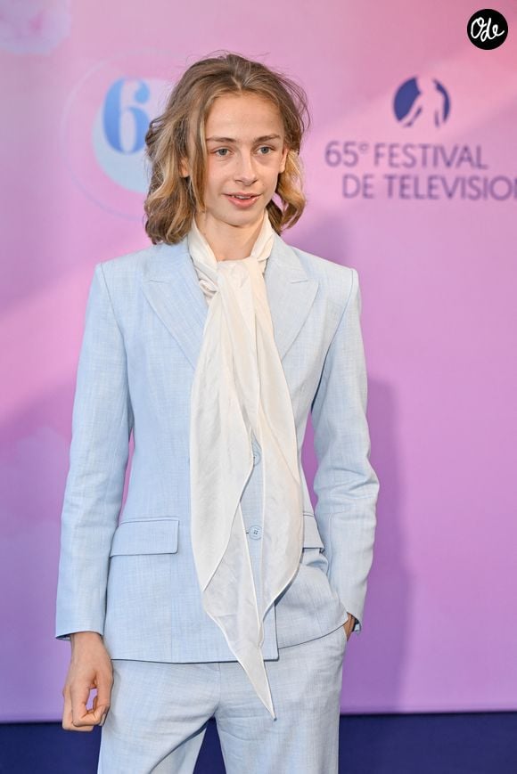 Le fils de Julie Depardieu et Philippe Katerine, a effectué l’une de ses premières apparitions publiques d’envergure. 

Billy Blanchard lors de la séance photo du film « Les Derniers Jours de Charles Baudelaire » dans le cadre du 65e Festival de télévision de Monte-Carlo, le 13 juin 2026 à Monte-Carlo, Monaco. Photo de Julien Reynaud/APS-Medias/ABACAPRESS.COM