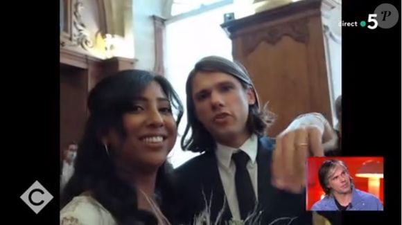 Orelsan dévoile des images de son mariage avec Ahélya dans l'émission "C à Vous", issues de son documentaire "Montre jamais ça à personne partie 2".