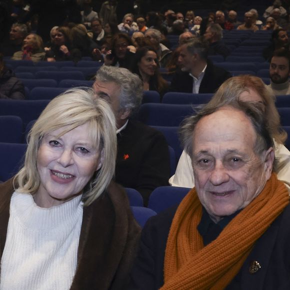 L’humoriste Chantal Ladesou, accompagnée de son mari Michel Ansault, n’a pas manqué l’événement...

Chantal Ladesou et son mari Michel Ansaul au concert d’Enrico Macias pour sa tournée La Fête Continue ! dans la salle de spectacle Le Dôme de Paris - Palais des Sports à Paris, France, le 15 mars 2025. © Jack Tribeca/Bestimage