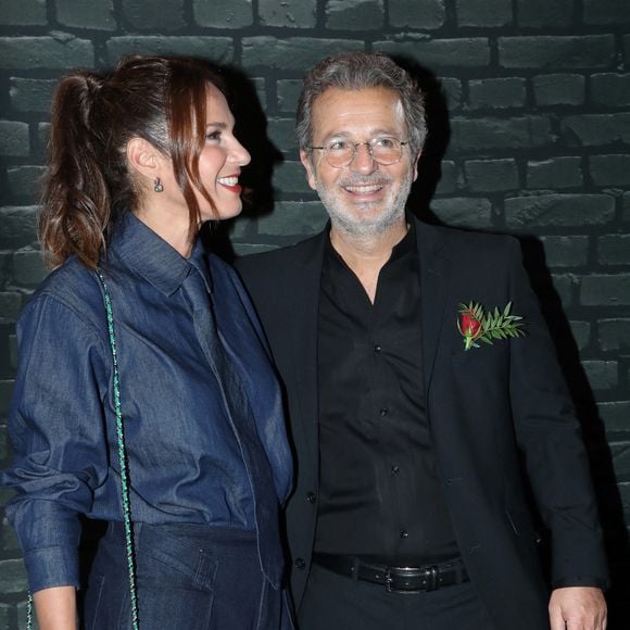 Elisa Tovati et Laurent Bentata (Producteur de Chicago et Le roi Lion) - Célébrités lors du filage de la comédie musicale "Chicago, le Musical" au Casino de Paris le 13 novembre 2025. © Bertrand Rindoff / Bestimage