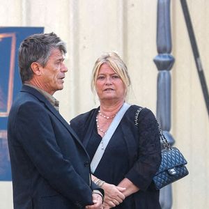 Emmanuel Carrère et sa soeur Marina (Enfants de la défunte) - Obsèques de l'académicienne Hélène Carrère d'Encausse en l'église Saint-Germain-des-Près à Paris. Le 11 août 2023