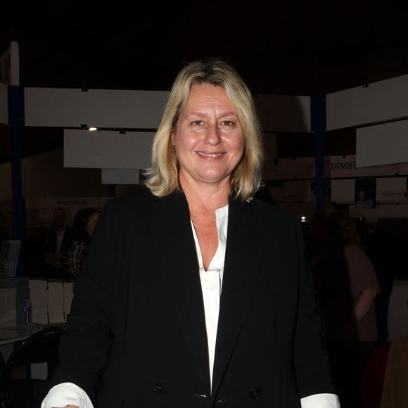 A sa table, il y aura principalement "(sa)famille". "Mes enfants mon petit-fils, la femme de mon fils ainé avec sa famille et après toutes les personnes qui sont seules (et qu’on connait un peu)", a t-elle glissé.

Luana Belmondo lors de la 41ème Foire du Livre de Brive dans La Halle Brassens, à Brive-la-Gaillarde, France, le 10 novembre 2023. © Jean-Marc Lhomer/Bestimage