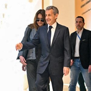 Nicolas Sarkozy et sa femme Carla Bruni - Dernier jour du procès du financement libyen de Sarkozy: ses avocats de l’ancien président vont plaider la relaxe, au tribunal de Paris, France, le 8 avril 2025. © Pierre Perusseau/Bestimage