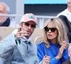 L'occasion ainsi de revenir sur les différents couples aperçus en tribunes.
Philippe Lacheau et Elodie Fontan dans les tribunes lors des Internationaux de France de Tennis de Roland Garros 2025, à Paris, France, le 27 mai 2025. © Jacovides-Moreau/Bestimage
