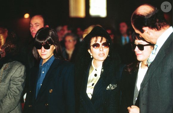 Photo d'archives datée du 2 avril 1995 de Reggiani Patrizia et Silvana Barbieri aux funérailles commerciales de Maurizio Gucci. Milan, Italie. Photo par Letizia Mantero/IPA/ABACAPRESS.COM